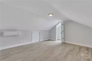 1112 E Waldburg St, Savannah, GA 31404 - Photo 32