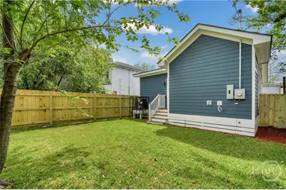1112 E Waldburg Street, Savannah, GA 31404 - Photo 40