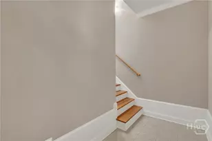 302 W Wayne St, Savannah, GA 31401 - Photo 8