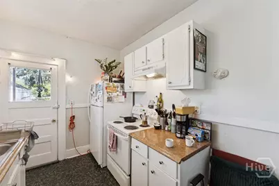 522 E 38th Street #B, Savannah, GA 31401 - Photo 8
