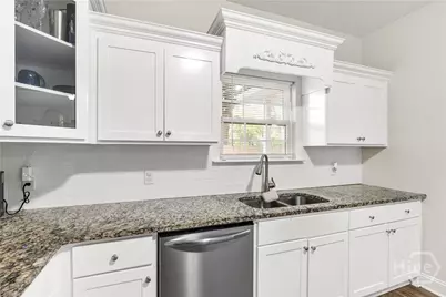 37 Douglas Road, Allenhurst, GA 31301 - Photo 8