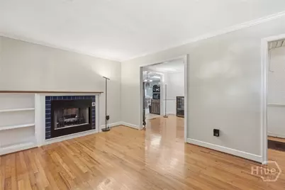 316 Columbus Drive, Savannah, GA 31405 - Photo 6