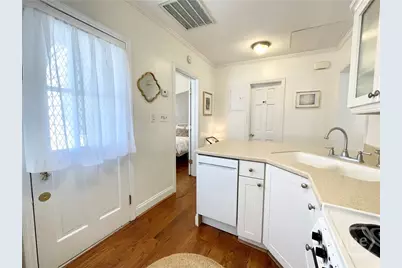 217 W Taylor Street #217, Savannah, GA 31401 - Photo 12