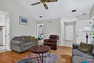 1013 Debbie St, Savannah, GA 31410 - Photo 4