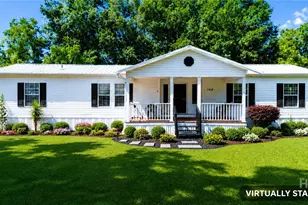 140 SE Crosby St, Surrency, GA 31563 - Photo 2