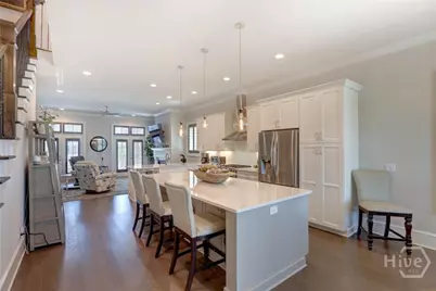 421 Port Street, Savannah, GA 31401 - Photo 14