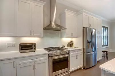 421 Port Street, Savannah, GA 31401 - Photo 16