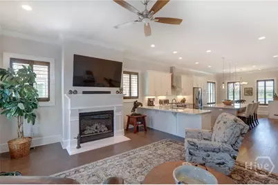 421 Port Street, Savannah, GA 31401 - Photo 6