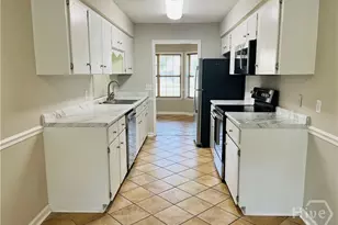 705 Dover Ln, Hinesville, GA 31313 - Photo 6