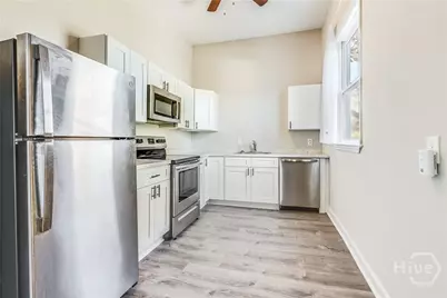 812 E Park Avenue, Savannah, GA 31401 - Photo 10