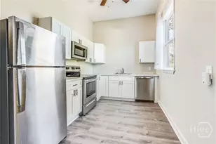 812 E Park Ave, Savannah, GA 31401 - Photo 10