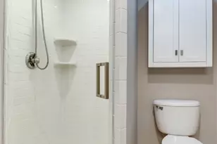 305 E Bolton St, Savannah, GA 31401 - Photo 20