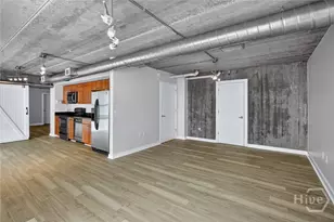 555 Berrien St, Savannah, GA 31401 - Photo 6