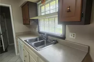 311 Holly Hill Rd, Savannah, GA 31410 - Photo 4