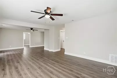 21 Sheridan Circle, Savannah, GA 31406 - Photo 8