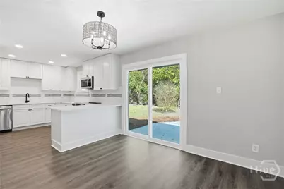 21 Sheridan Circle, Savannah, GA 31406 - Photo 8