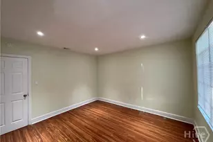 101 W 52nd St, Savannah, GA 31405 - Photo 12