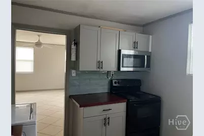 1204 W Victory Drive, Savannah, GA 31405 - Photo 6