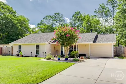 8 White Pine Court, Savannah, GA 31406 - Photo 2