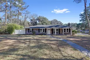 807 Dyches Dr, Savannah, GA 31406 - Photo 2