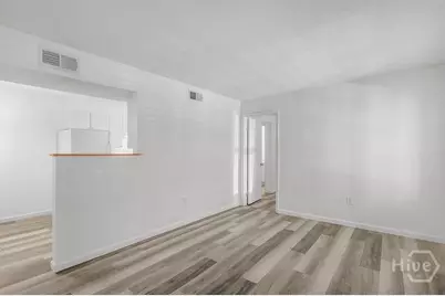 401 N Cromwell Road #T-1, Savannah, GA 31410 - Photo 6
