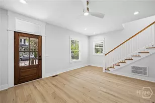 104 W 41st St, Savannah, GA 31401 - Photo 8