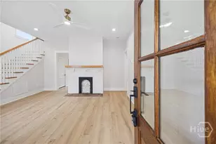 104 W 41st St, Savannah, GA 31401 - Photo 6