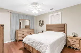 8 Hillyer Dr, Savannah, GA 31406 - Photo 16