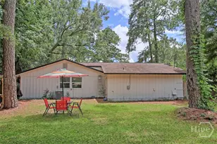 8 Hillyer Dr, Savannah, GA 31406 - Photo 32