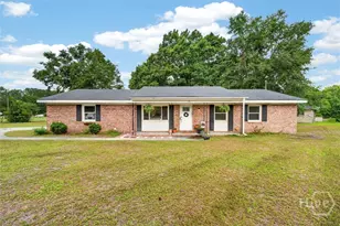 19 Palm Dr, Hinesville, GA 31313 - Photo 2