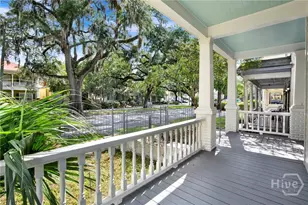 513 W 37th St, Savannah, GA 31415 - Photo 8