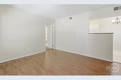 401 N Cromwell Road #D2, Savannah, GA 31410 - Photo 10