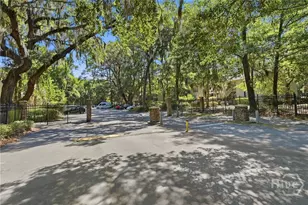 401 N Cromwell Rd, Savannah, GA 31410 - Photo 20