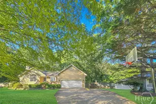450 Lone Oak Dr, Senoia, GA 30276 - Photo 2