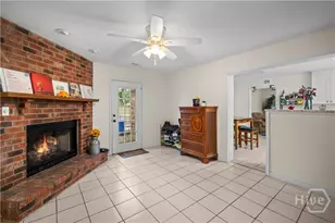 527 Red Oak Dr, Savannah, GA 31419 - Photo 8