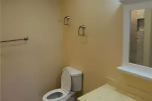 300 Hampton St, Savannah, GA 31405 - Photo 4