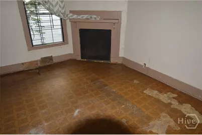 1010 W Victory Drive, Savannah, GA 31405 - Photo 10