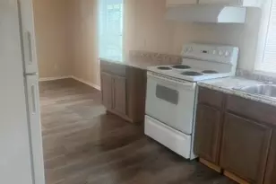 2119 Paige Ave, Savannah, GA 31405 - Photo 8