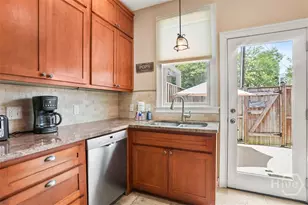 507 Tattnall St, Savannah, GA 31401 - Photo 12