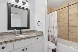 126 S Robinhood Dr, Savannah, GA 31406 - Photo 16