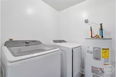 126 S Robinhood Drive, Savannah, GA 31406 - Photo 14