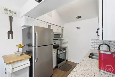 126 S Robinhood Drive, Savannah, GA 31406 - Photo 12