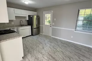 1381 Coalition Cir, Hinesville, GA 31313 - Photo 4
