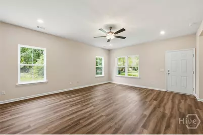 1302 Kentucky Street, Darien, GA 31305 - Photo 4
