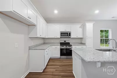 1302 Kentucky Street, Darien, GA 31305 - Photo 14