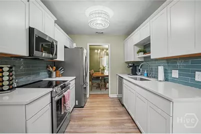 135 Wyckfield Road, Savannah, GA 31410 - Photo 8
