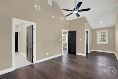 513 E 64th Street, Savannah, GA 31405 - Photo 26