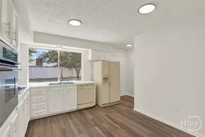 910 Old Mill Road, Savannah, GA 31419 - Photo 12