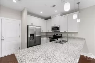 160 Lake Lily Dr, Richmond Hill, GA 31324 - Photo 10