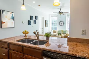 5 Whitaker St, Savannah, GA 31401 - Photo 18
